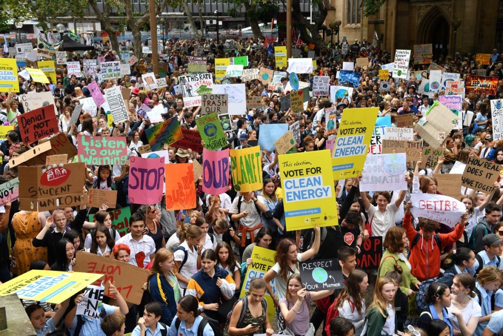 Thousands of school students from across Sydney attend the global #ClimateStrike rally at Town Hall in Sydney, Australia, on 15 March 2019. Photo: Mick Tsikas / AAP Image / REUTERS