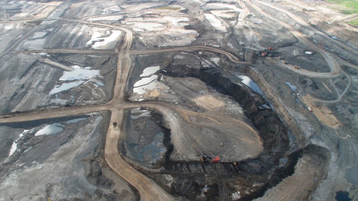 Aerial view of an oil sands field (bitumen mine) in Alberta, Canada. Photo: Jennifer Grant / Pembina Institute / Northern Lifeblood