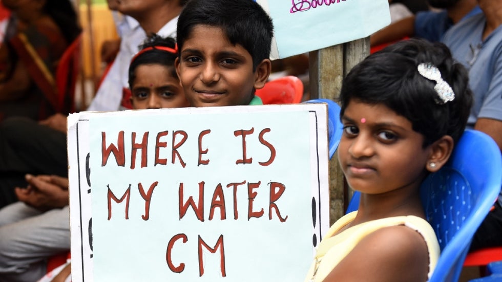 Kelu Chennai Kelu “Where Is My Water CM”, a protest by Arappor Iyakkam at Valluvar Kottam in Chennai on 30 June 2019. Photo: A. Prathap / BCCL Chennai