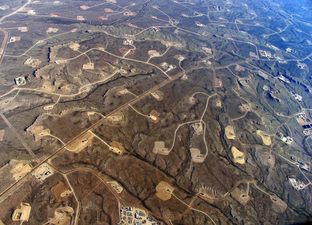 Aerial view of the Jonah Field gasfields in Wyoming, U.S. Photo: Simon Fraser University