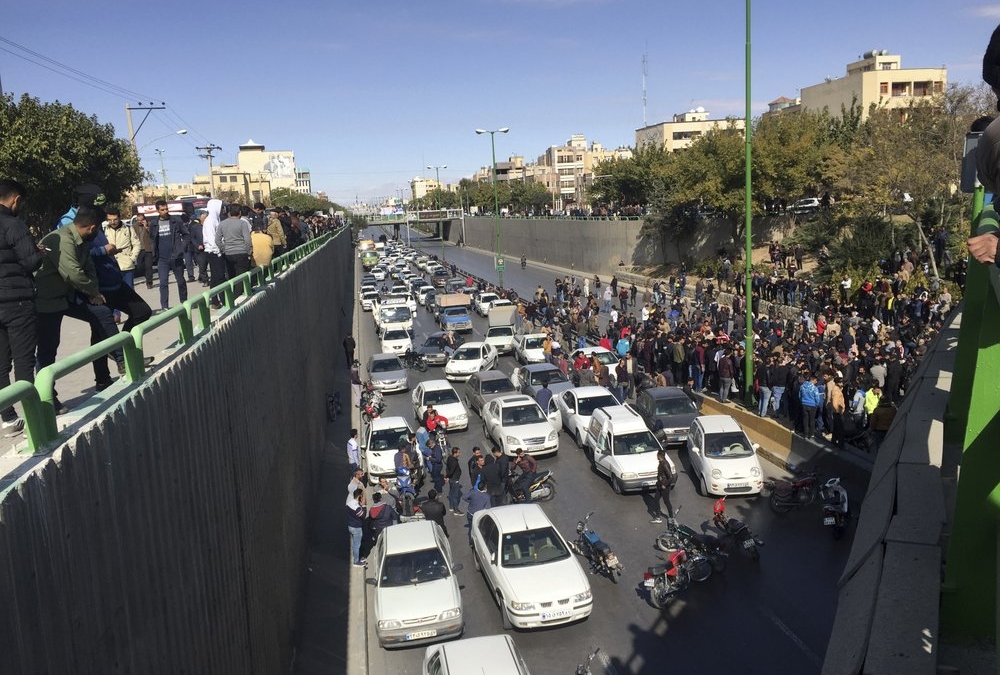 Cars block a street during a protest against a rise in gasoline prices, in the central city of Isfahan, Iran, Saturday, 16 November 2019. Demonstrators angered by a 50 percent increase in government-set gasoline prices blocked traffic in major cities and occasionally clashed with police Saturday after a night of demonstrations punctuated by gunfire. Photo: AP Photo