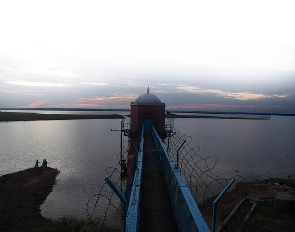 A view of the Red Hills reservoir, the main source of drinking water to Chennai city, 6 November 2019. Lakes and reservoirs are slowly filling up due to north east monsoon rains. Photo: B Jothi Ramalingam / The Hindu