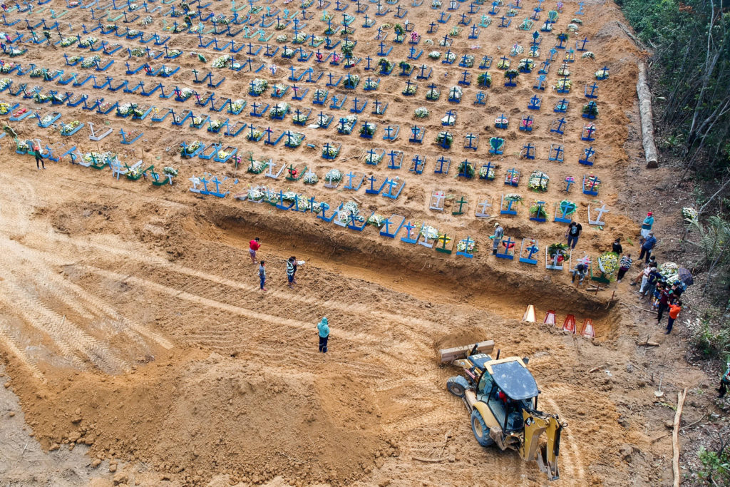 Aerial view of mass graves in Manaus, Brazil, 22 April 2020.  Photo: Sandro Pereira / Fotoarena /  Folhapress