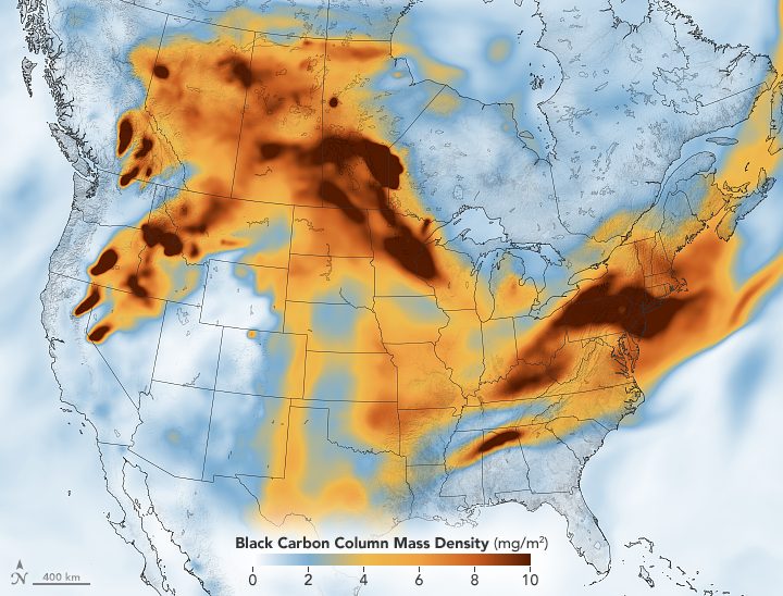 Black carbon mass density over North America from GEOS-5, 21 July 2021. Smoke from wildfires in the U.S. West poured into the eastern U.S. on 20-21 July 2021. In New York City, levels of fine particulate pollution rose above 170 on the air quality index, a level considered harmful even for healthy people. Data: GEOS-5 data from the Global Modeling and Assimilation Office at NASA GSFC. Graphic: Joshua Stevens / NASA Earth Observatory