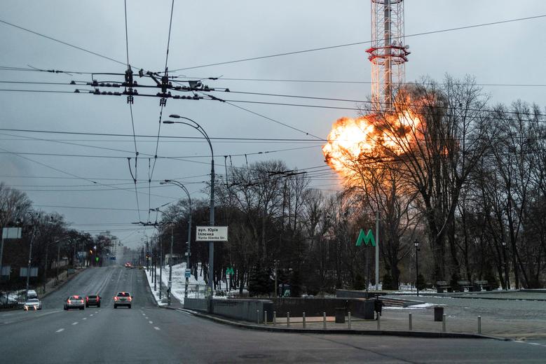 A blast hits the TV broadcast tower in Kyiv, Ukraine, 1 March 2022. Two Russian rockets struck the tower, killing five people who were walking nearby, said Kyiv Mayor Vitali Klitschko, urging residents to stay off the streets due to the threat of Russian attack. Photo: Carlos Barria / REUTERS