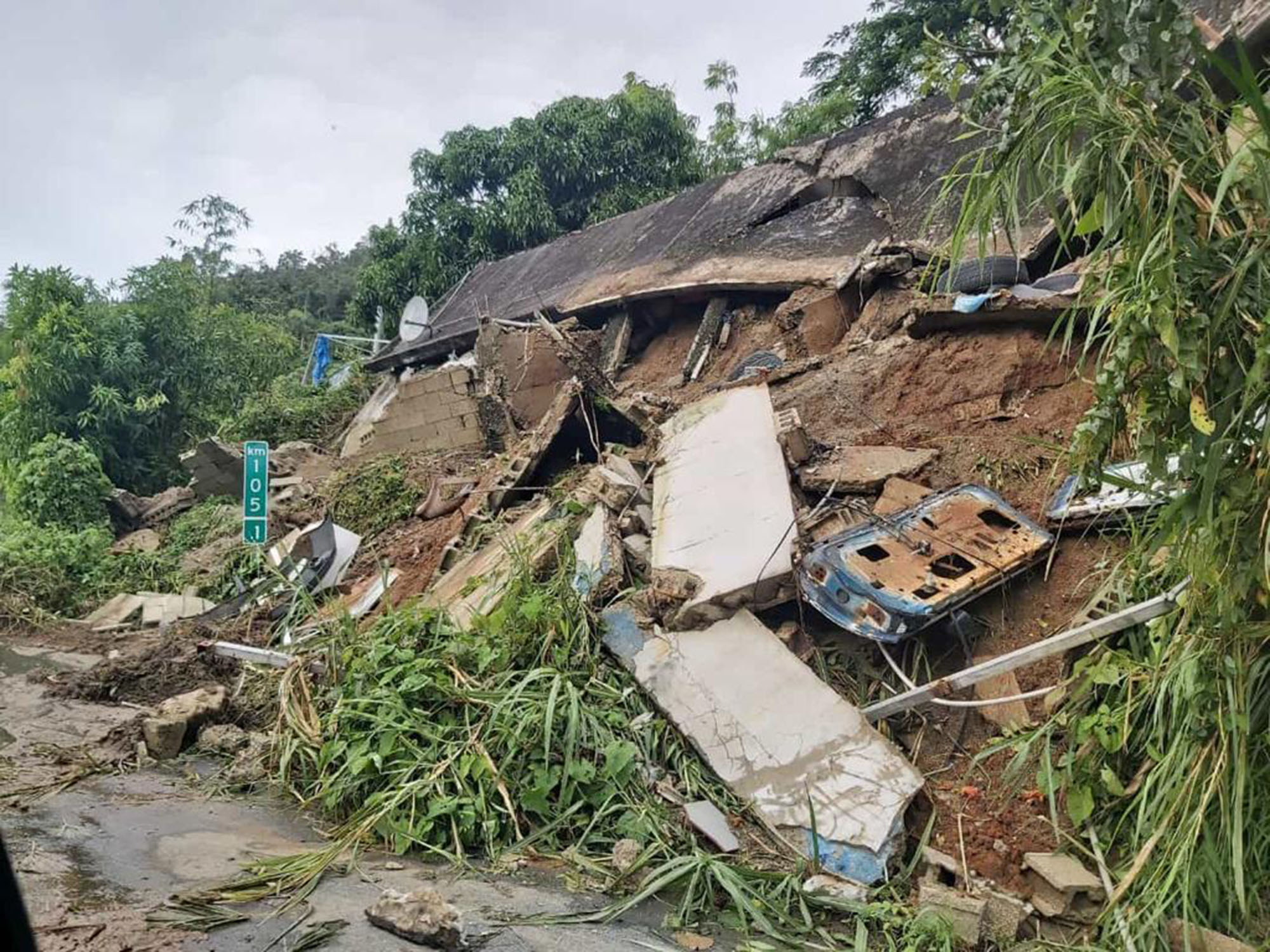 A view of the road from Yabucoa toward Maunabo shows the destruction wrought by Hurricane Fiona along the southeastern coast of Puerto Rico. Photo: Elvin Lebrón / Eastern Soil and Water Conservation District