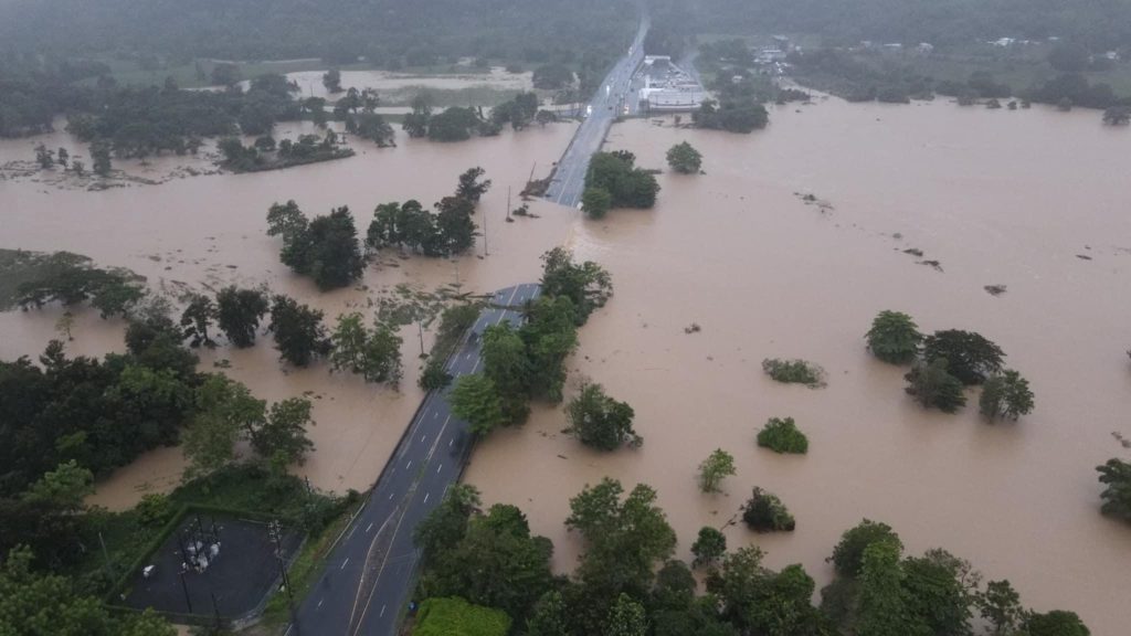Aerial view of the La Virgencita bridge in Toa Baja, Puerto Rico after it was flooded by Hurricane Fiona on 19 September 2022. Photo: Ángel Tomás