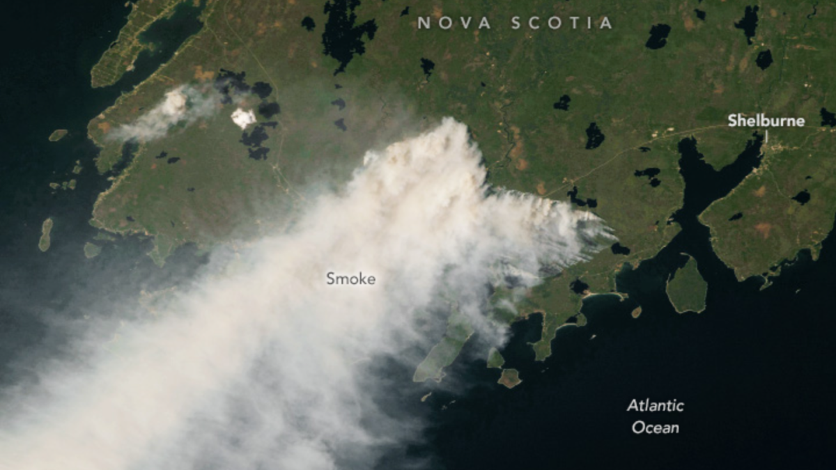 Smoke billowed from a fire near the town of Shelburne on 29 May 2023, when an astronaut on the International Space Station took this photograph. By the morning of 31 May 2023, after four days of burning, the fire had scorched 17,000 hectares (66 square miles) near the southern tip of Nova Scotia. It became the largest forest fire in the province’s history, according to CBC Nova Scotia, exceeding the area burned (13,000 hectares) by a fire in Guysborough County over six days in June 1976. Photo: Wanmei Liang / NASA Earth Observatory