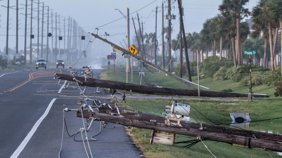 Fallen power lines littered the roads in Galveston after Hurricane Beryl hit the Texas coast on Monday, 8 July 2024. Photo: Meridith Kohut / The New York Times