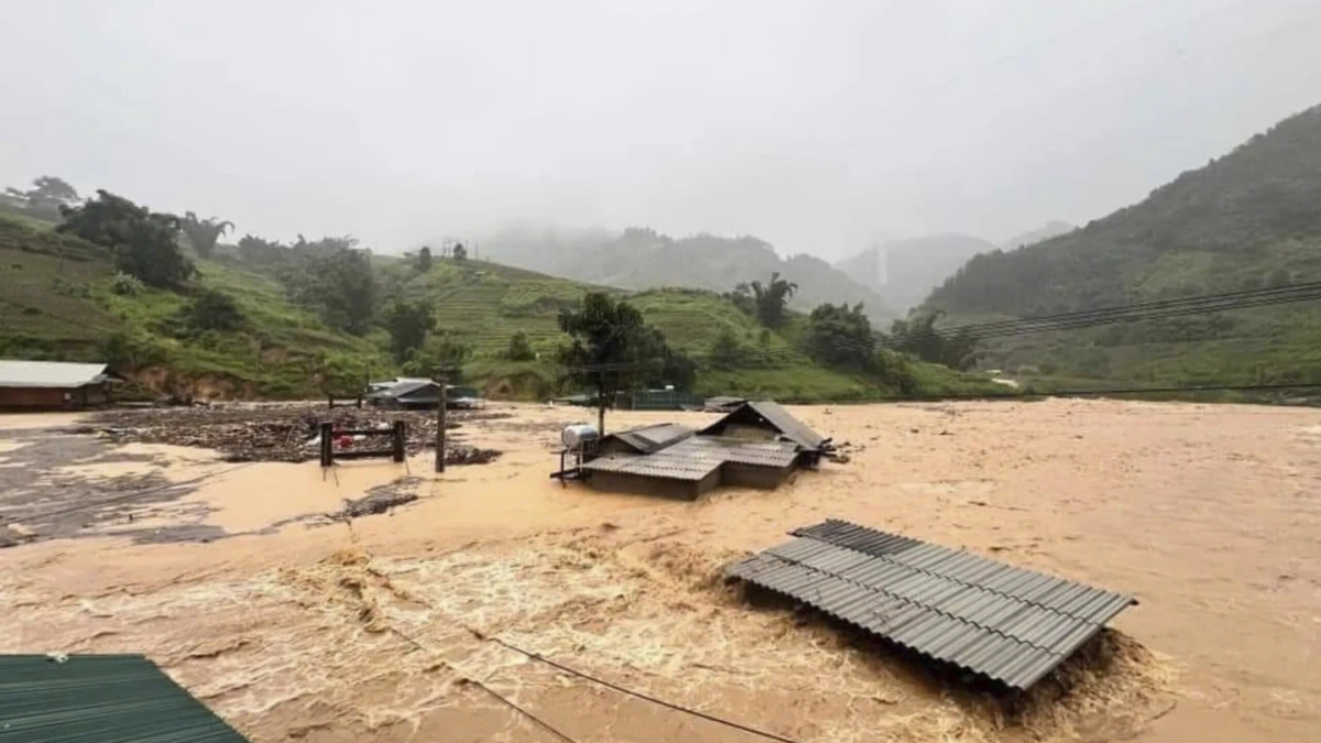 Houses are submerged in flood after typhoon Yagi hit Yen Bai province, northwestern Vietnam on Sunday, 8 September 2024. Photo: Do Tuan Anh / VNA / AP